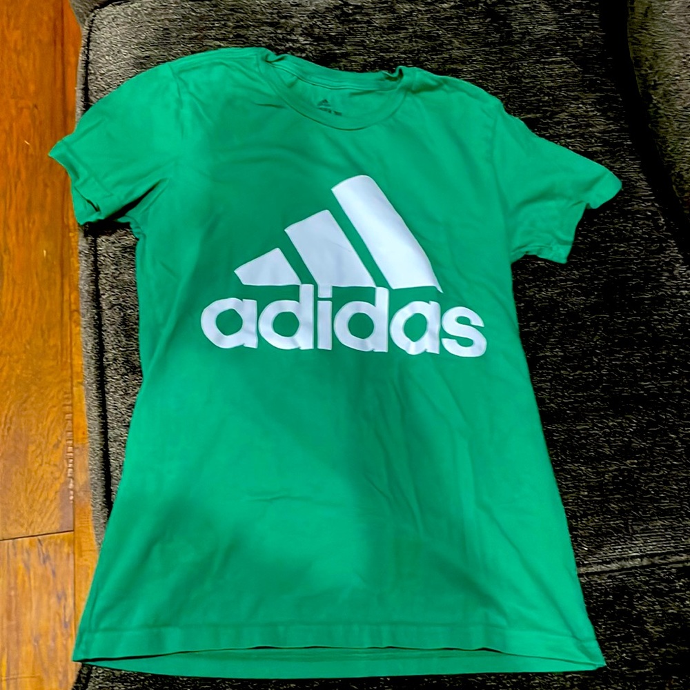 Size Small Adidas t-shirt